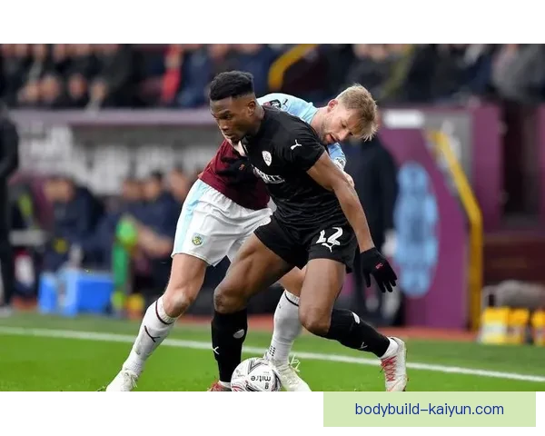 阿斯帕斯战术适配性分析：各类战术中的表现稳健与功能定位